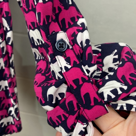 Crown & Ivy Women's Elephant Print Button Down Top SMALL Roll Tab Sleeves V-neck - Picture 4 of 7